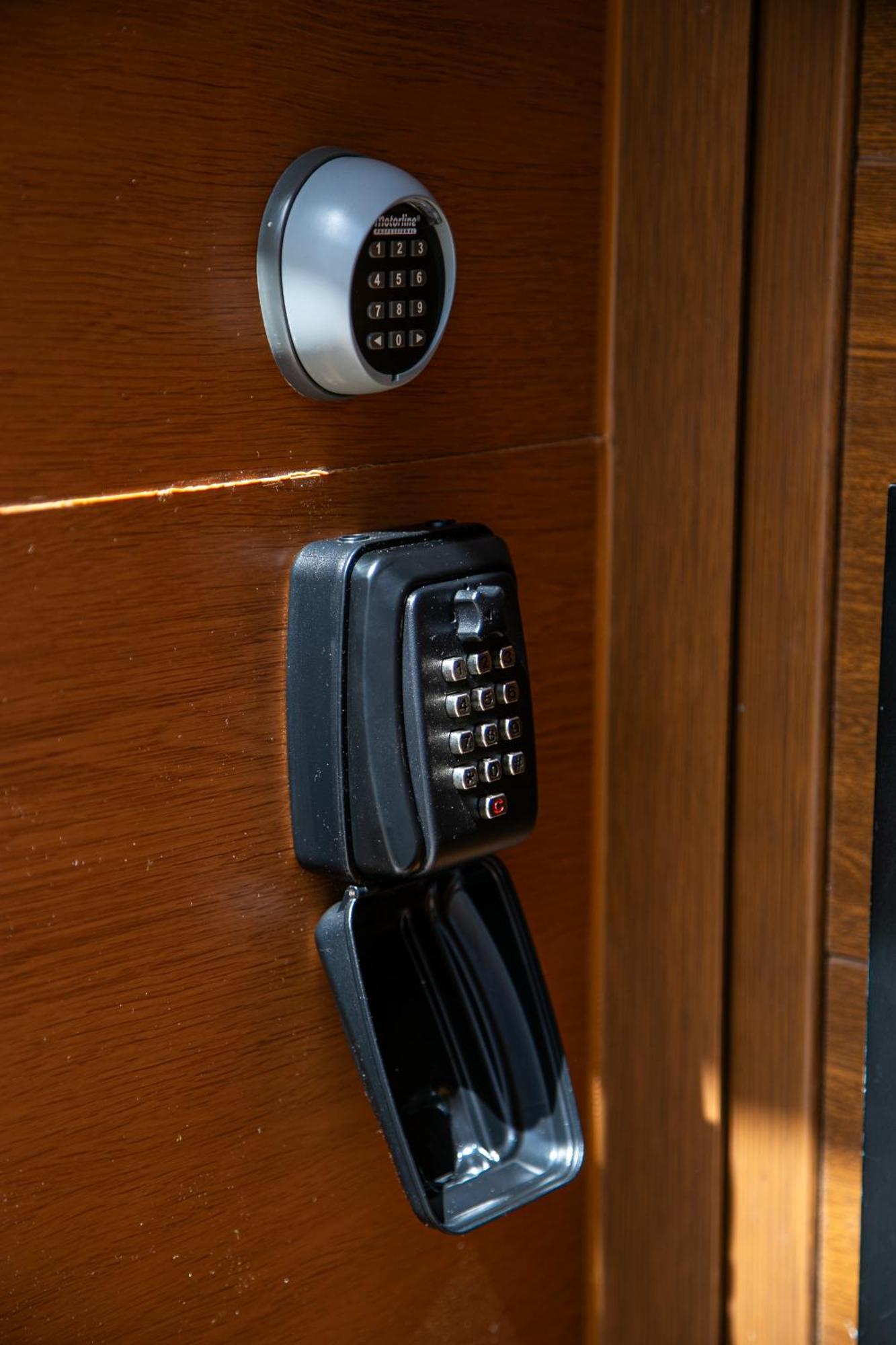 Apartamentos Gemina Merida Bagian luar foto