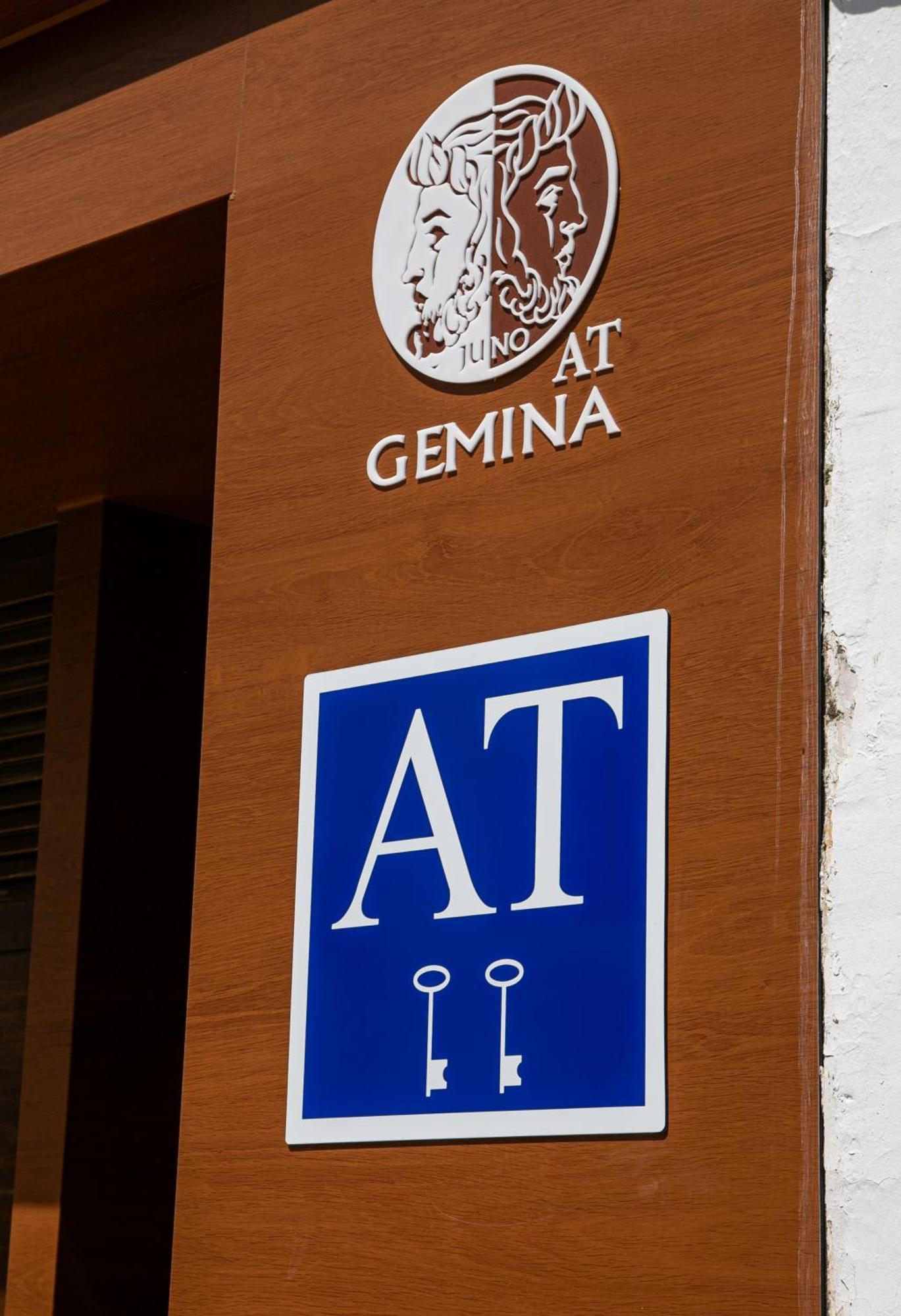 Apartamentos Gemina Merida Bagian luar foto