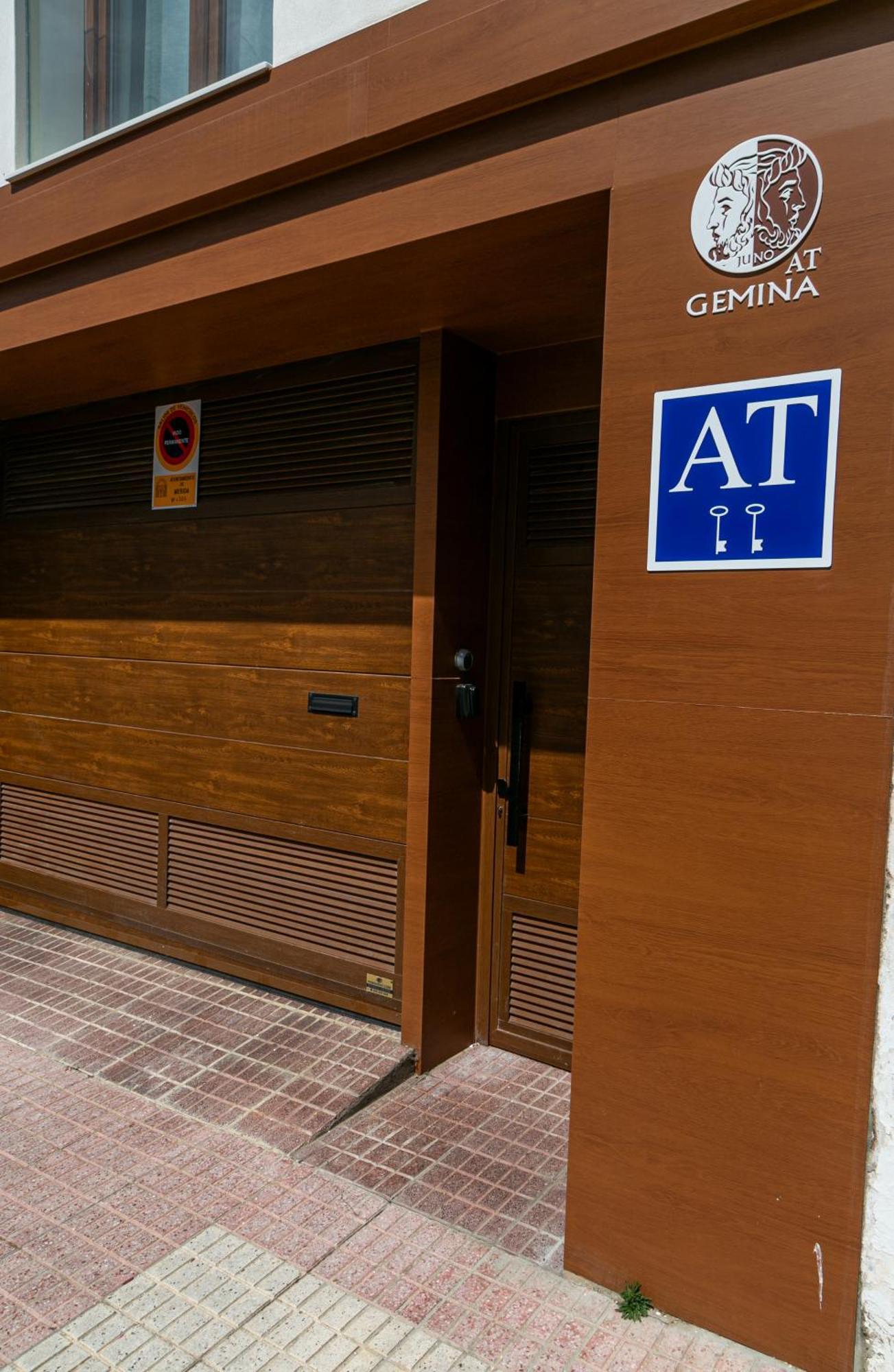 Apartamentos Gemina Merida Bagian luar foto