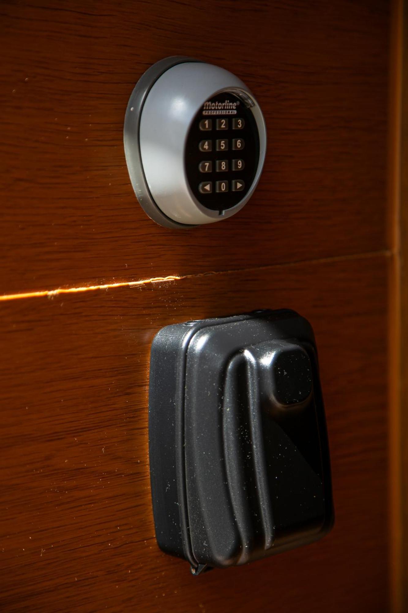 Apartamentos Gemina Merida Bagian luar foto